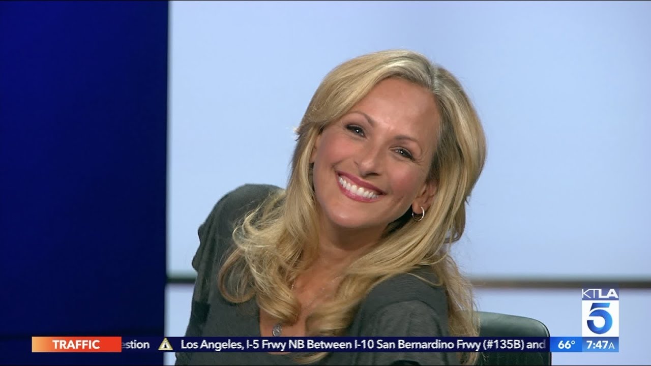 Marlee Matlin on How Sign Language Works for her & Show 'Deaf out loud'