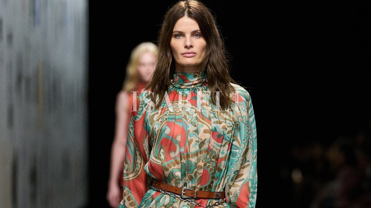 Isabeli Fontana [ FW25 ] Runway Collection