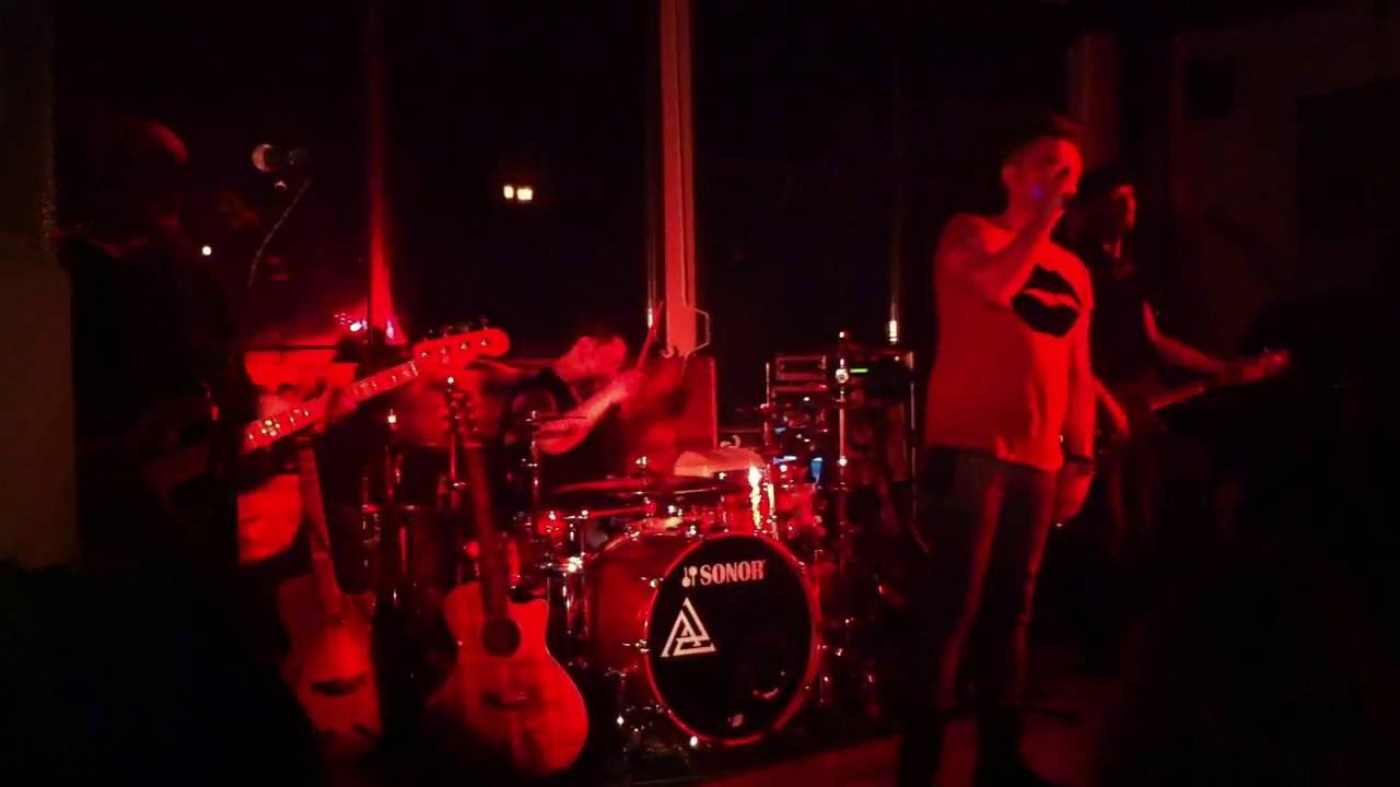 Antract - Ma dizolv ( Live Music Pub Sibiu 12.02.2016)