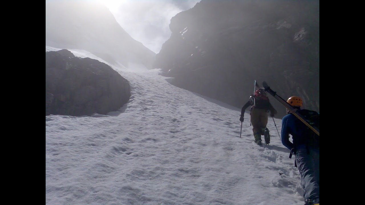 Tower Gully ski descent - summer skiing on Great Britain's highest mountain