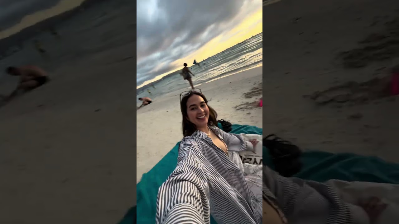 Nag one piece si Julie sa Boracay