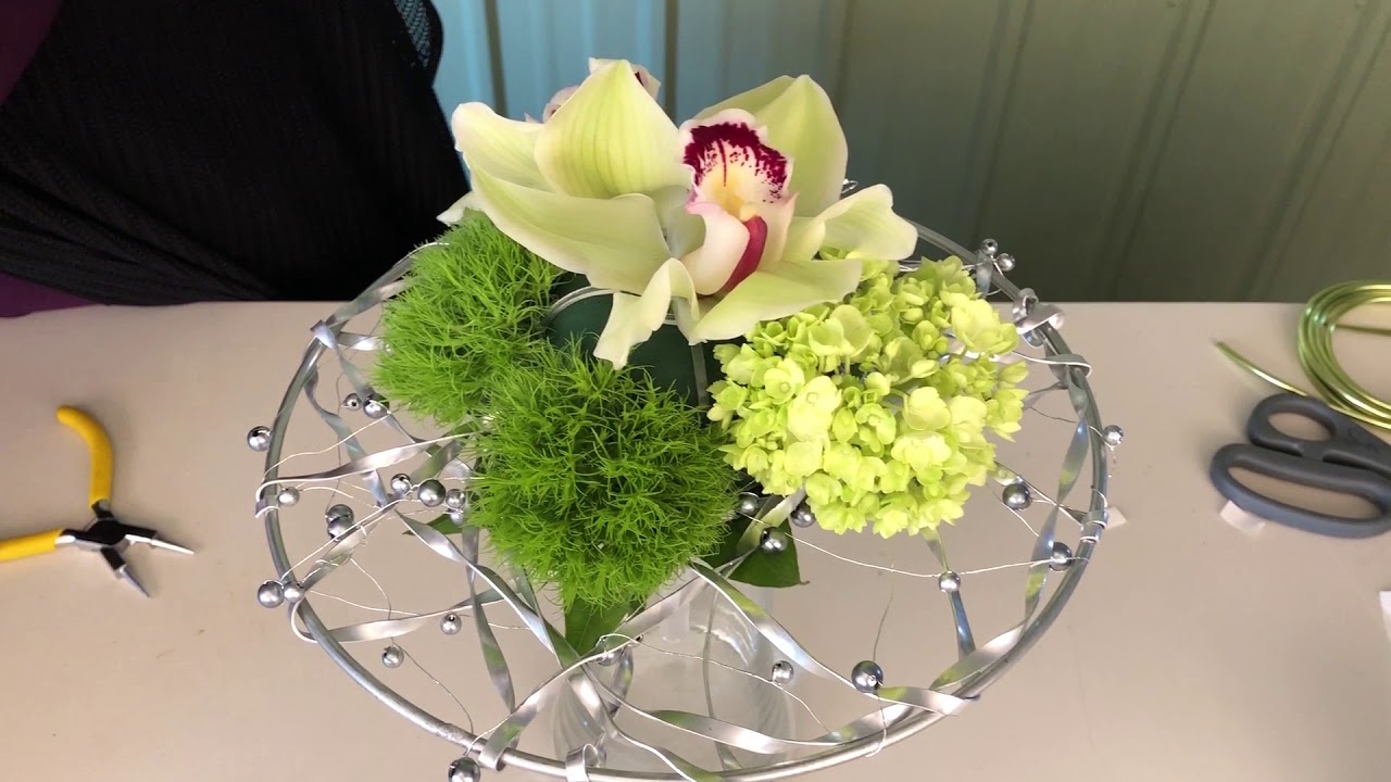 How to create contemporary mega-wire circle bridal bouquet