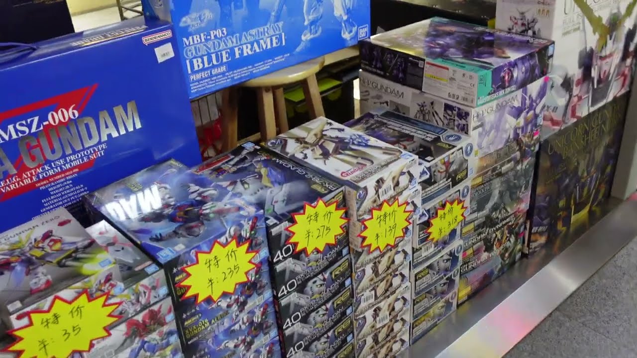 Вам обязательно нужно посетить этот рай для любителей GUNPLA в Шанхае.