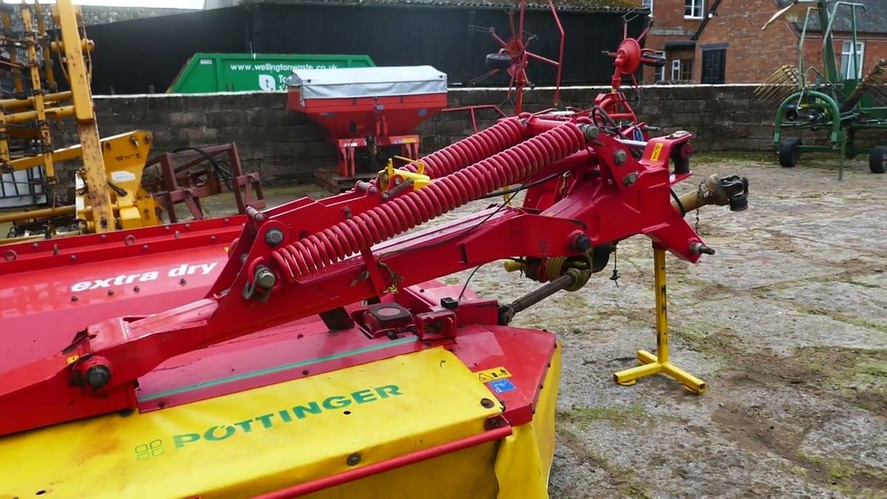 2010 Pottinger Novacat 265H Mower Conditioner