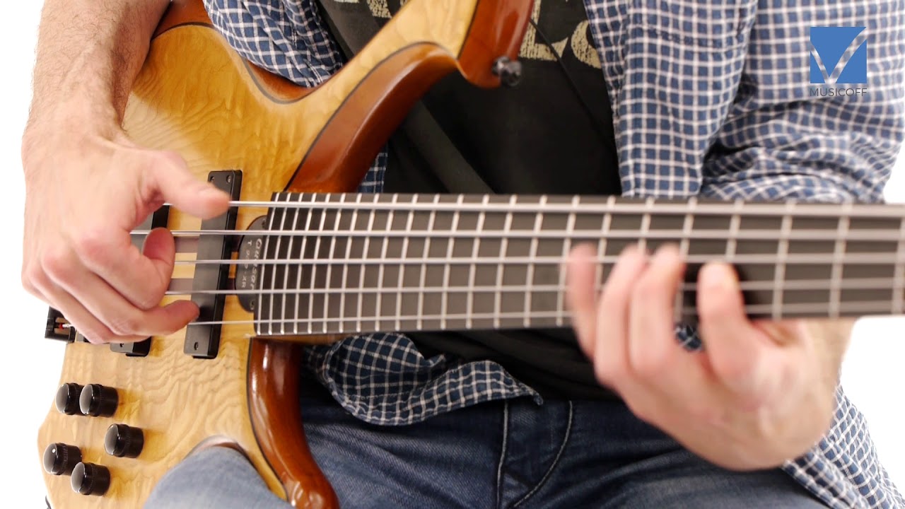 Double Thumb Bass Technique on Penthatonic [SUB ITA] - Alex Lofoco Bass Lesson
