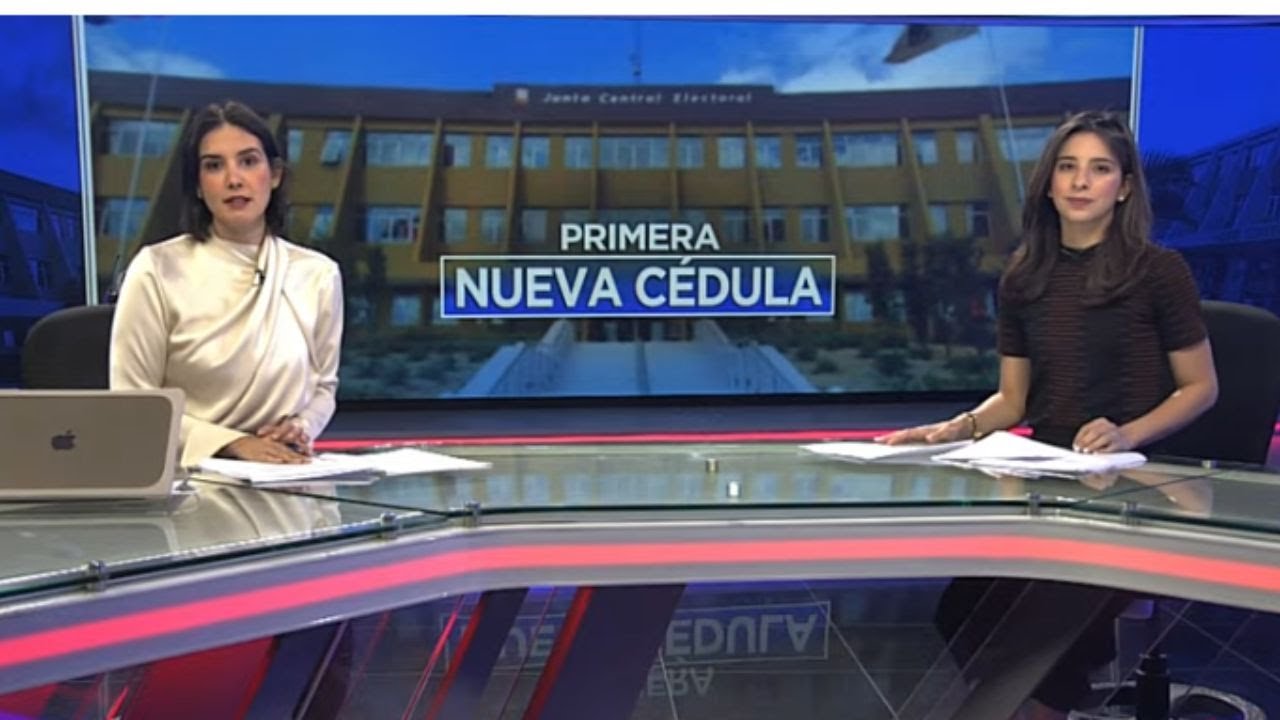 JCE entrega primera cèdula