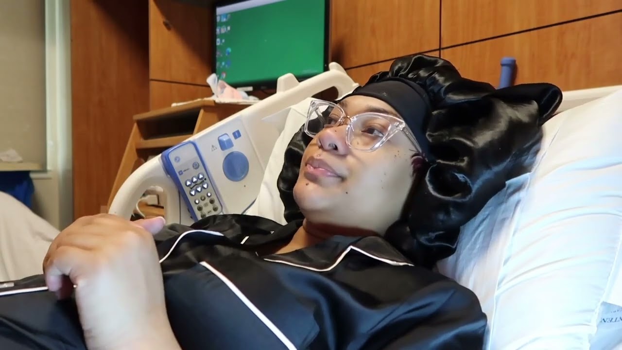 I was admitted into the hospital @ 35 week’s pregnant !!  | Unique La’trese