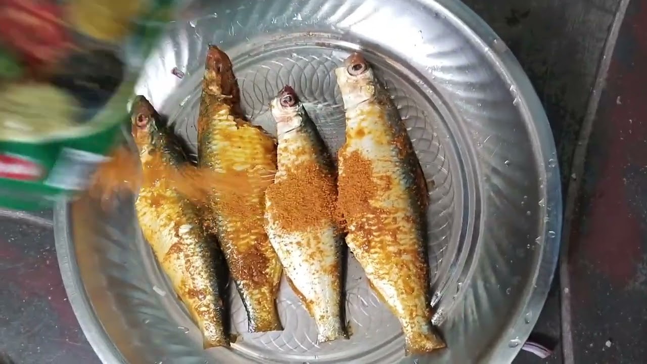 மத்தி மீன்குழம்பு வைப்பது எப்படி , Sardine fish gravy, Mathi meen Kulambu vaippathu Eppadi. 