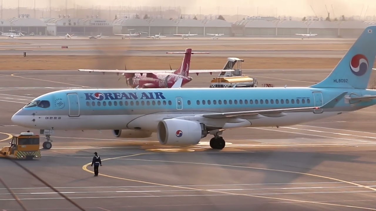 2023.03.18 서울 김포(RKSS) 대한항공(Korean Air) A220-200(CS300) HL8092 이륙