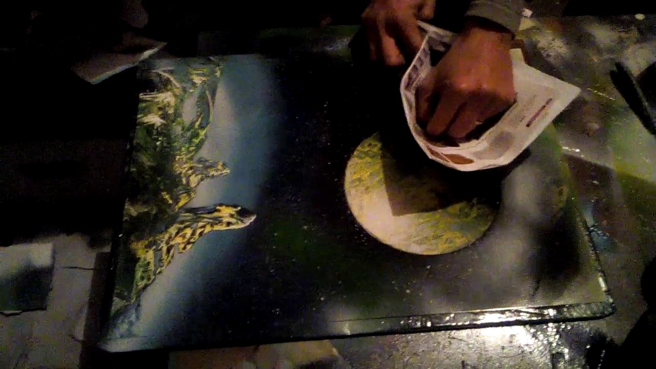 Spray art master technique green alien