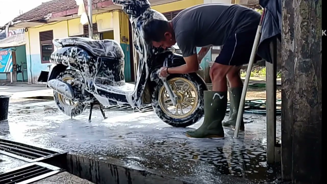 Washing motorbikes