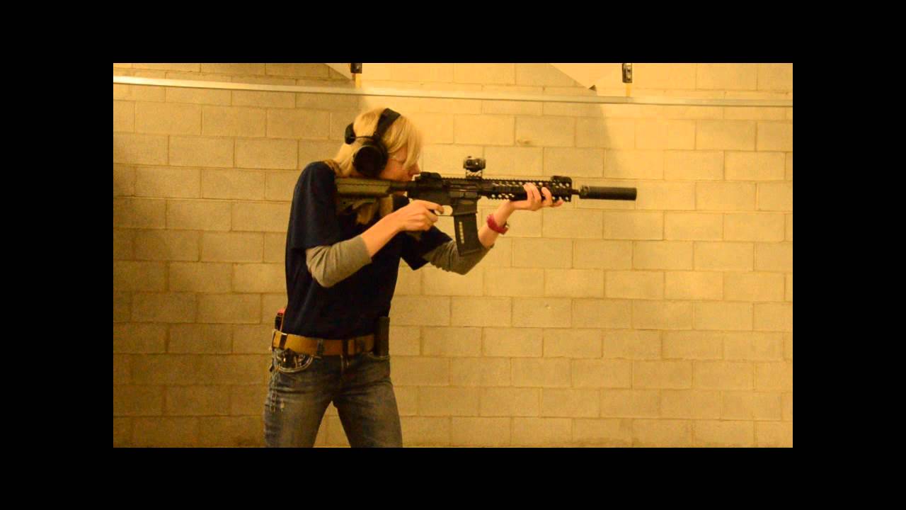 Surefire SOCOM RC 556 vs. AAC M4-2000