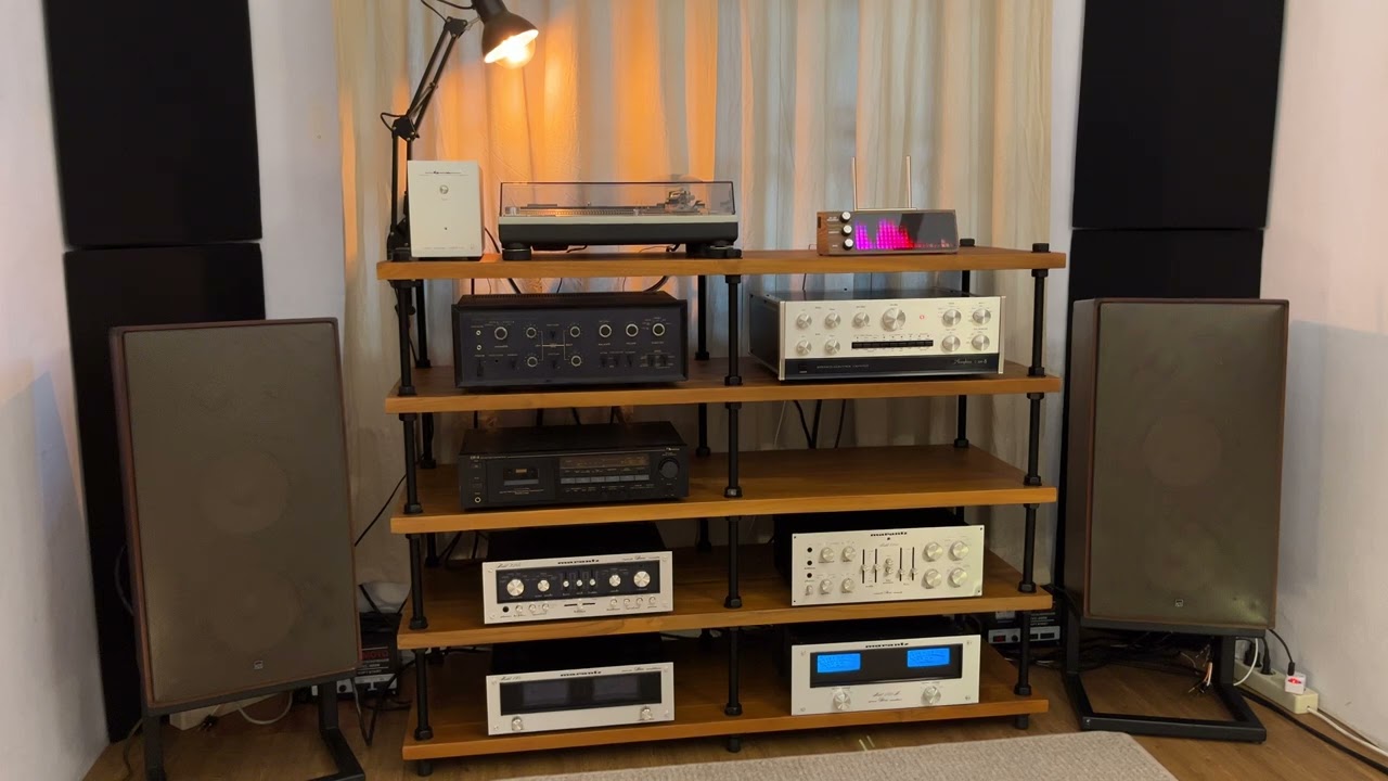 Accuphase C-200S + Marantz 250M + ADS L810 