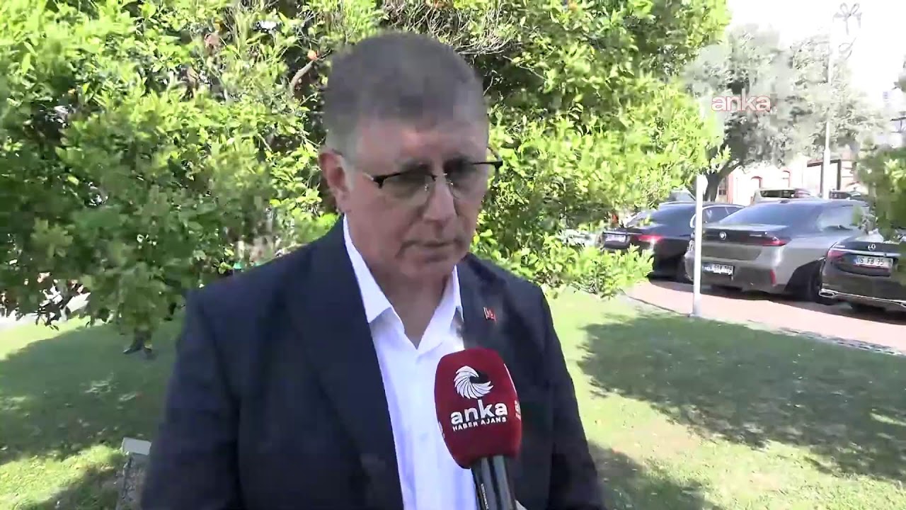 İzmir Büyükşehir Belediye Başkanı Cemil Tugay, İzmir'deki grev ile ilgili açıklama yaptı