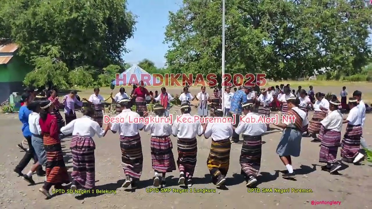 Lego-lego dan Gawi seusai Upacara HARDIKNAS 2 Mei 2025]