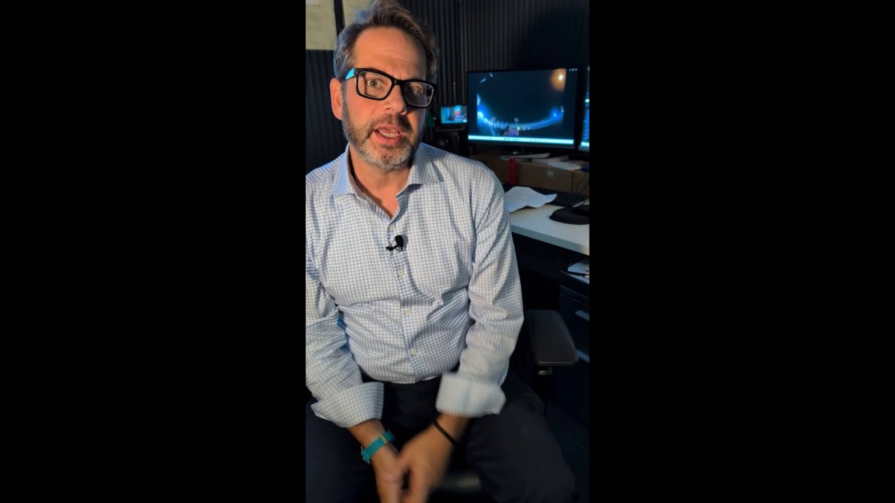 Видео с нательной камеры показывает, что офицер, причастный к &laquo;нарушению гражданских прав&raquo;, был у...