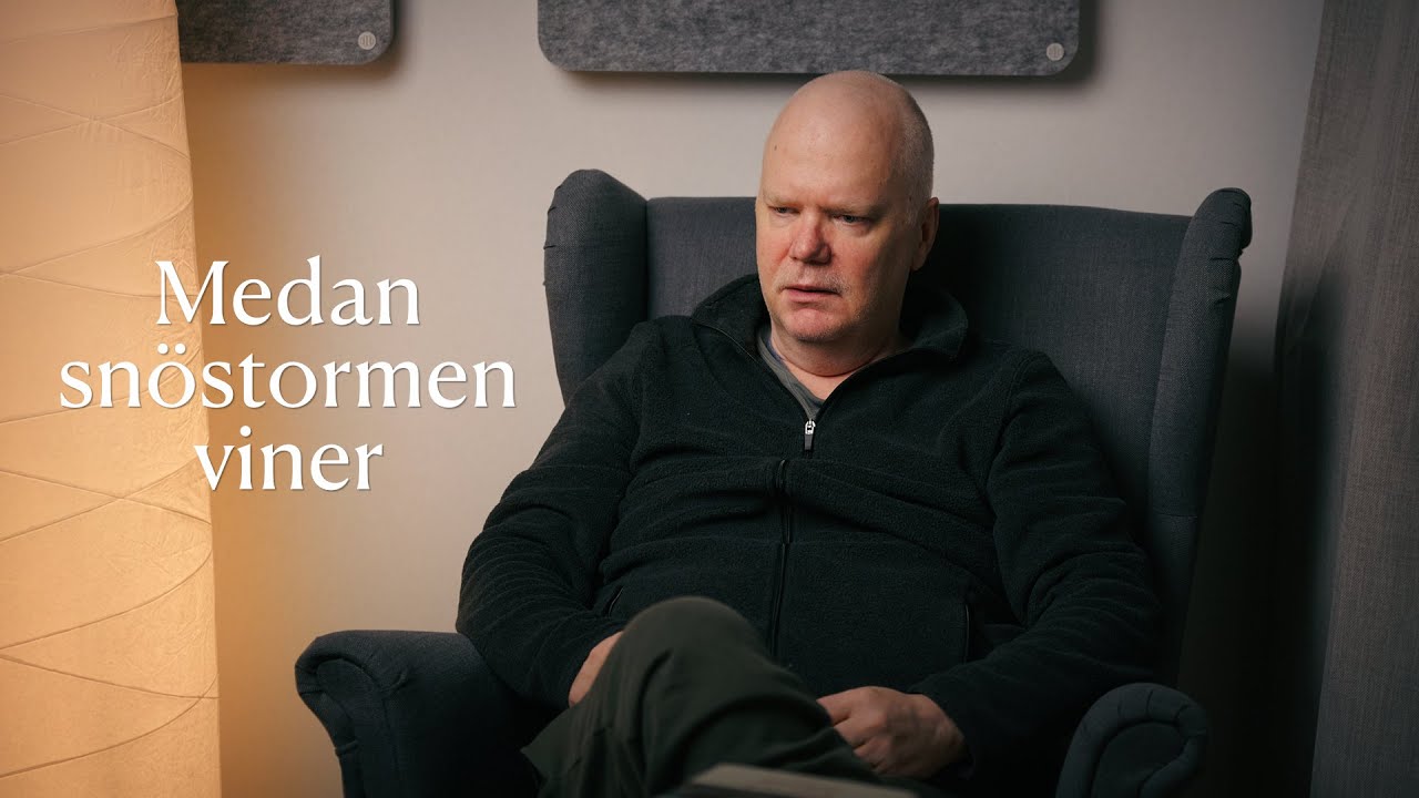 Medan snöstormen viner