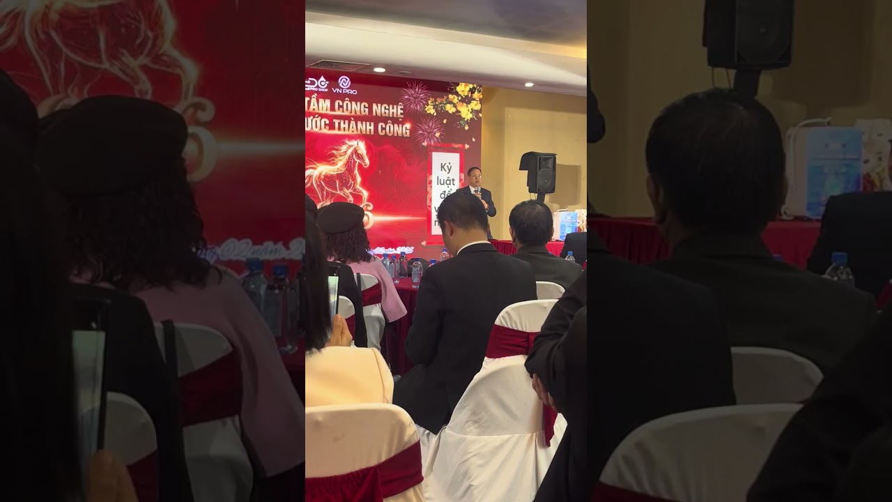 Tiến sĩ Nguyễn Đình Uyên phát biểu trong Tất niên GC VN PRO 2026