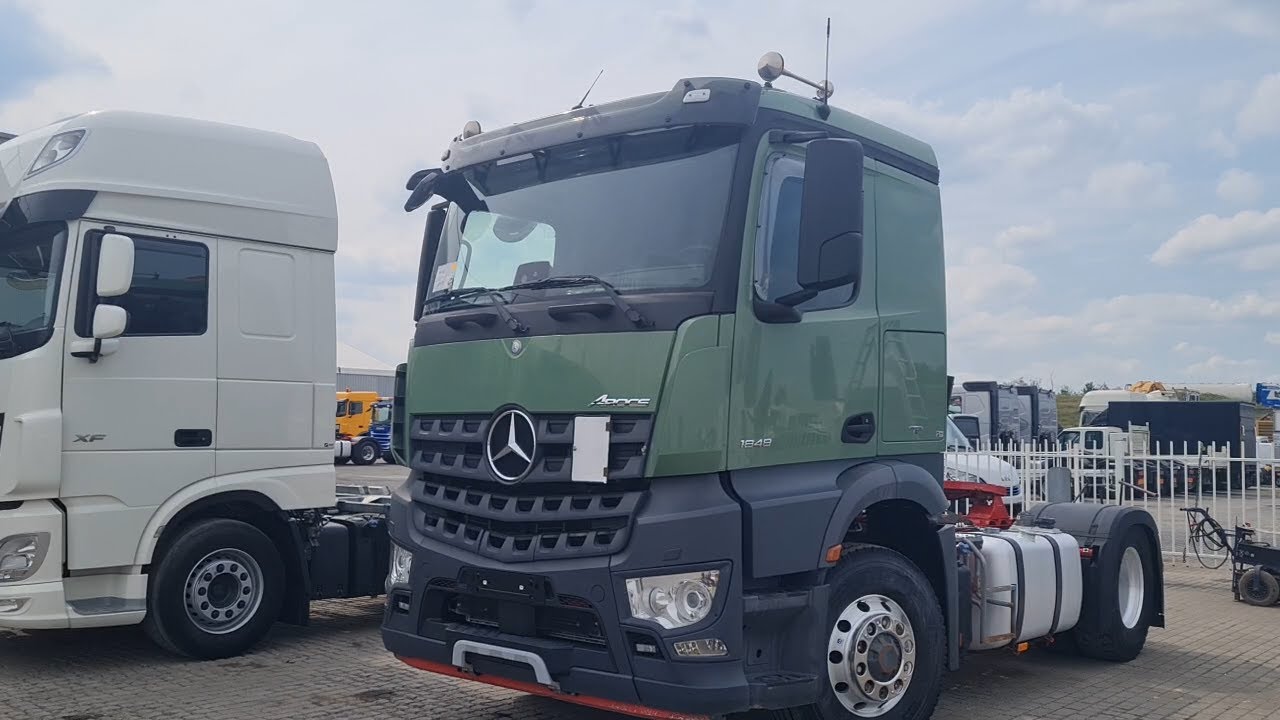 70170622 Mercedes Arocs