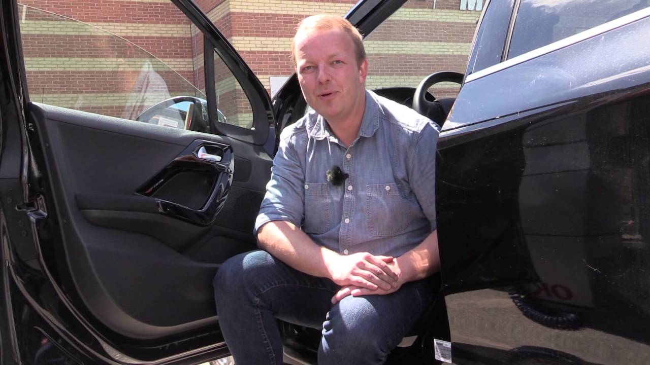 Sådan tjekker du nemt bilens dæktryk