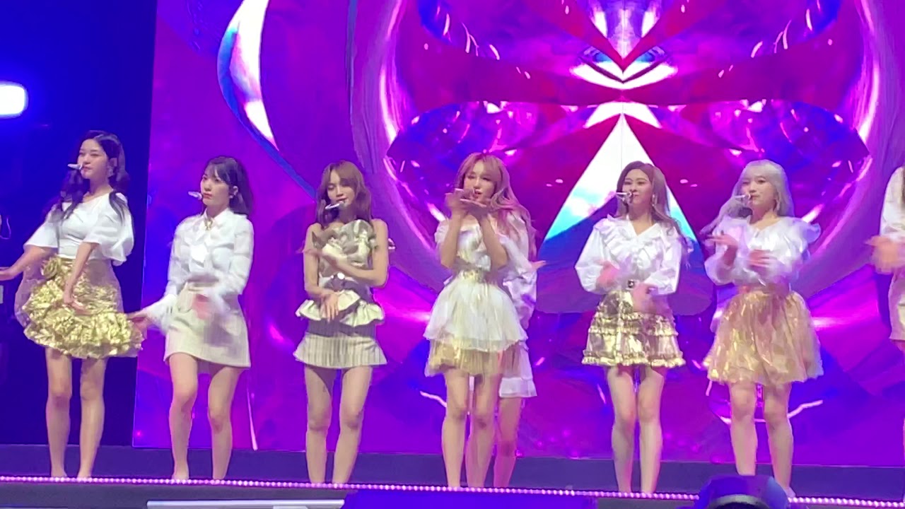 [190929] IZ*ONE - VIOLETA || KCON THAILAND 2019 - DAY 2