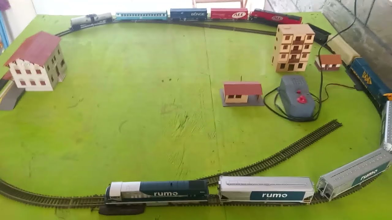 Rodando todos os meus trens para comemorar 1 ANO de canal #FERROMODELISMO