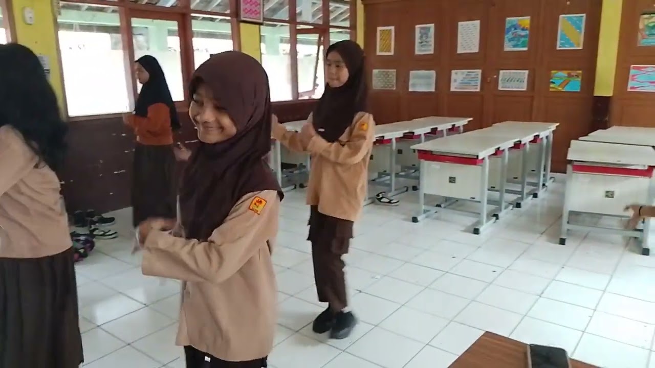 Tari Kipas│Siswa SDN 259 Griya Bumi Antapani Bandung