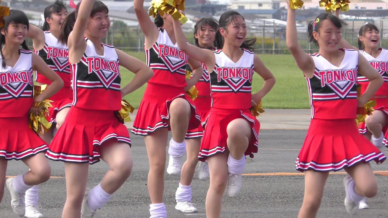 エアーフェスタ2016       富田林高校バトントワリング部