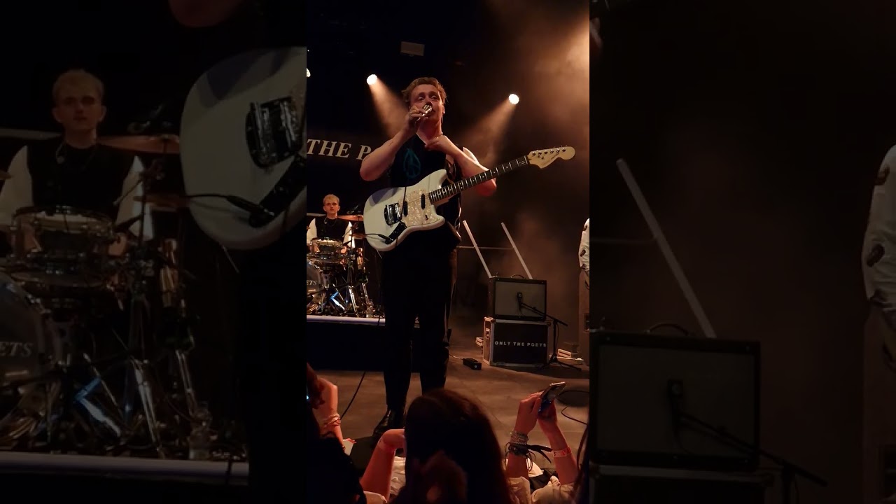 Looking at You - Only The Poets | Heerlen 29-03-2024