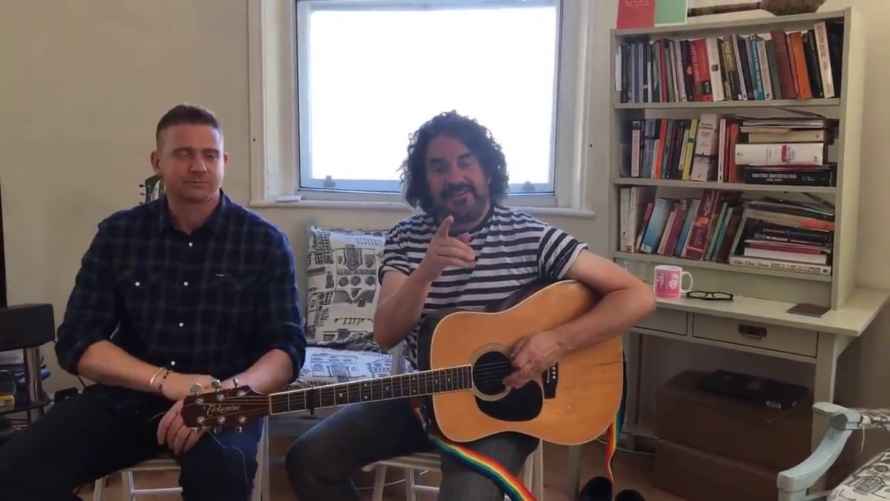 Does This Train Stop On Merseyside - Ian Prowse & Damien Dempsey (duet)