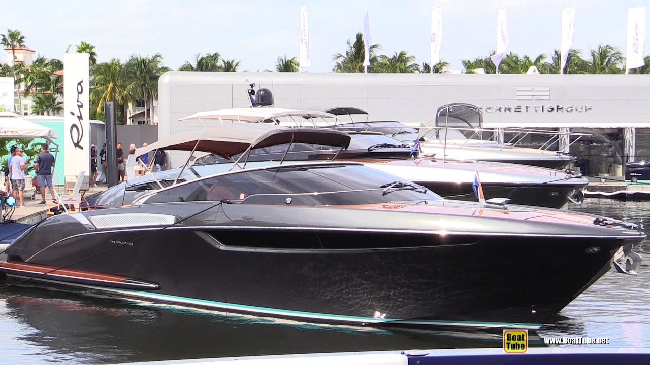 Italian Beauty ! 2022 Riva 38 Rivamare