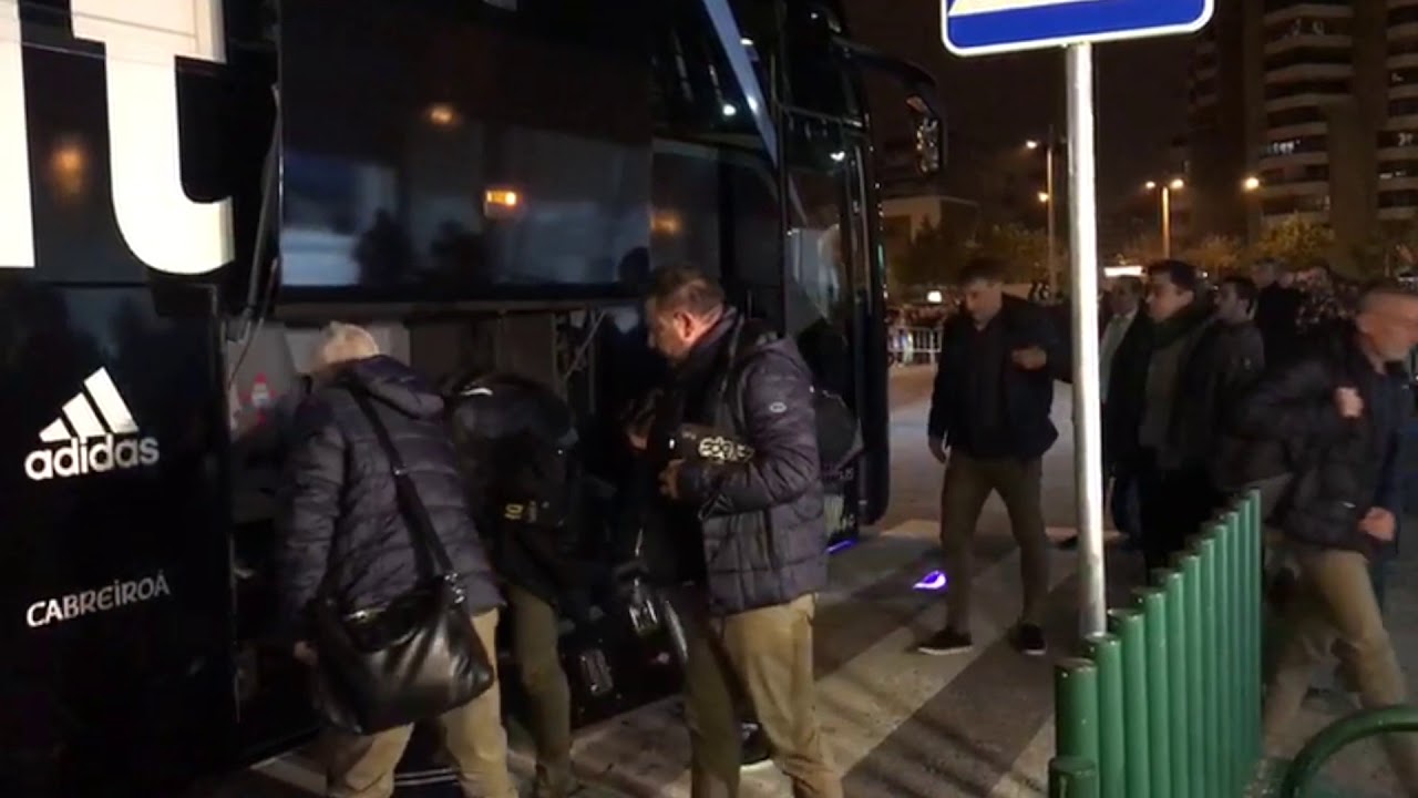 Real Betis-Celta: Llegada del Autob&uacute;s del Celta al Benito Villamar&iacute;n