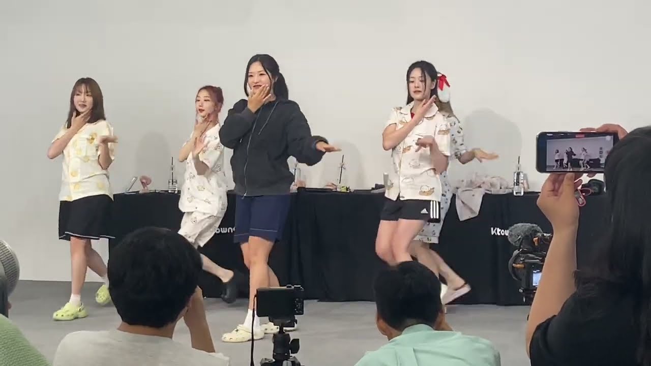Loossemble - Girls' Night (2024.06.09 fancam)