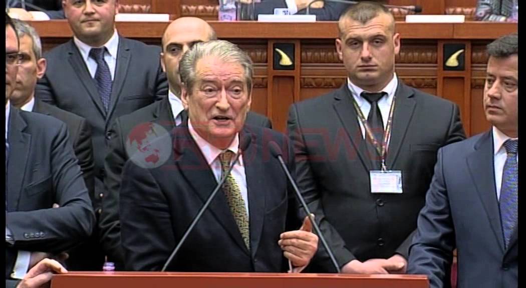 Meta-Berishës: E dhashë njëherë dorëheqjen për Shkëlzenin, dy herë nuk e jap- Ora News-