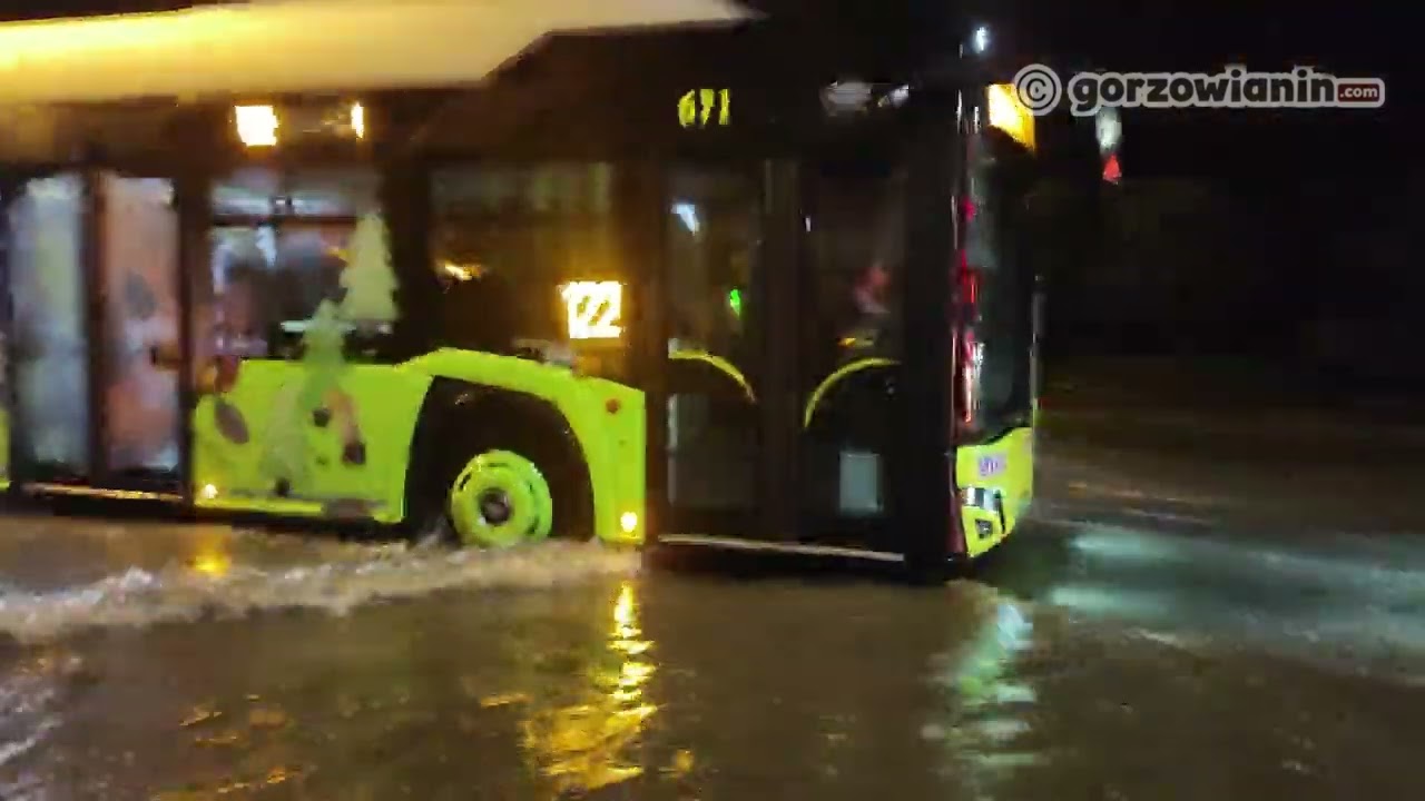 Gorzów znów zalało. Wiele ulic jest nieprzejezdnych