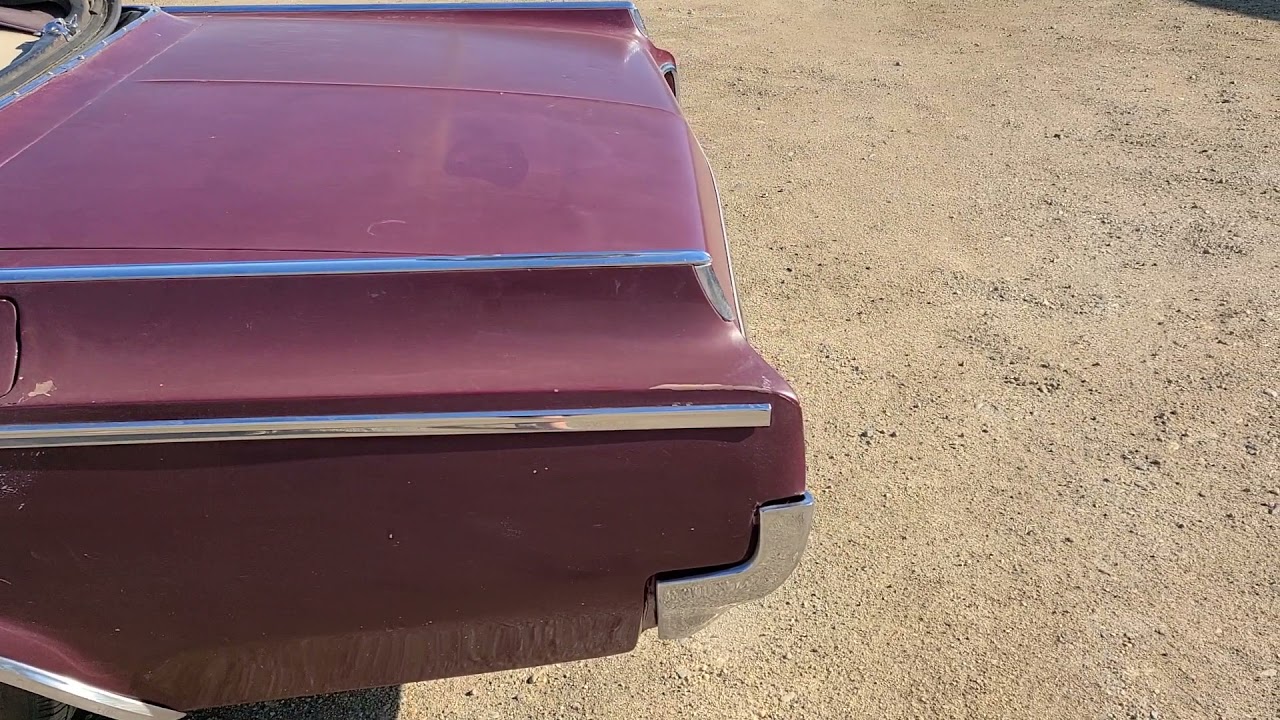 Lot 15 - 1964 Oldsmobile Dynamic 88 2 Door Convertible Car