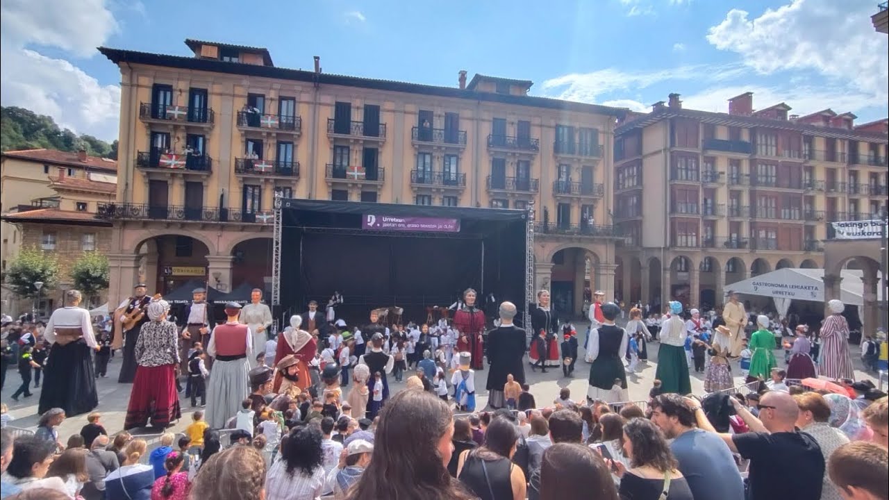 Concentración de gigantes en Urretxu 22/9/2024