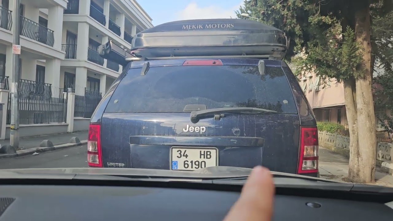 Sağ yönlü iki araç arası park yapıyoruz