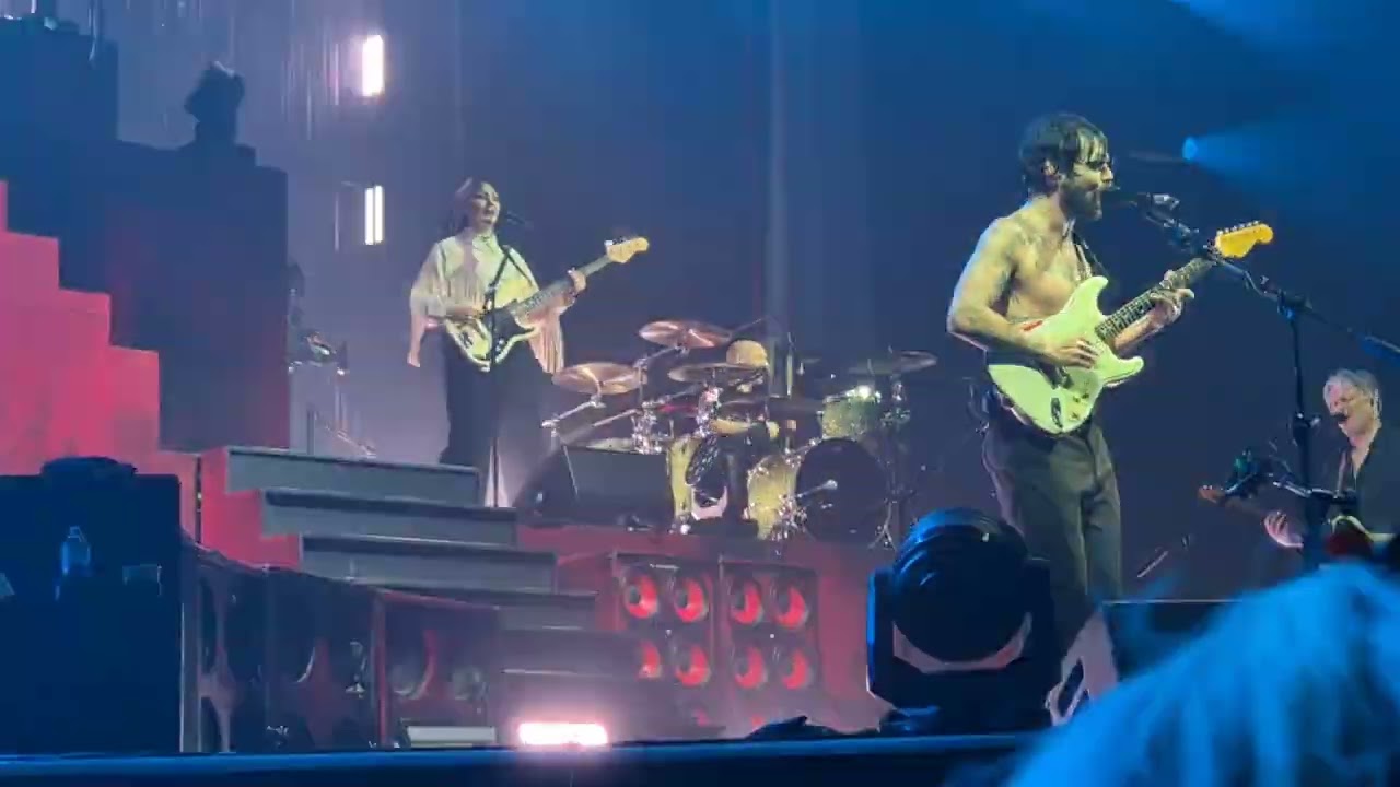 Bubbles- Biffy Clyro  @ OVO Hydro Glasgow 21/1/26