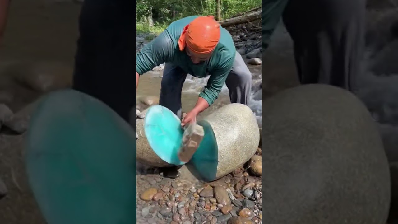 Cracking open turquoise in the river #crystals #hunting #satisfying
