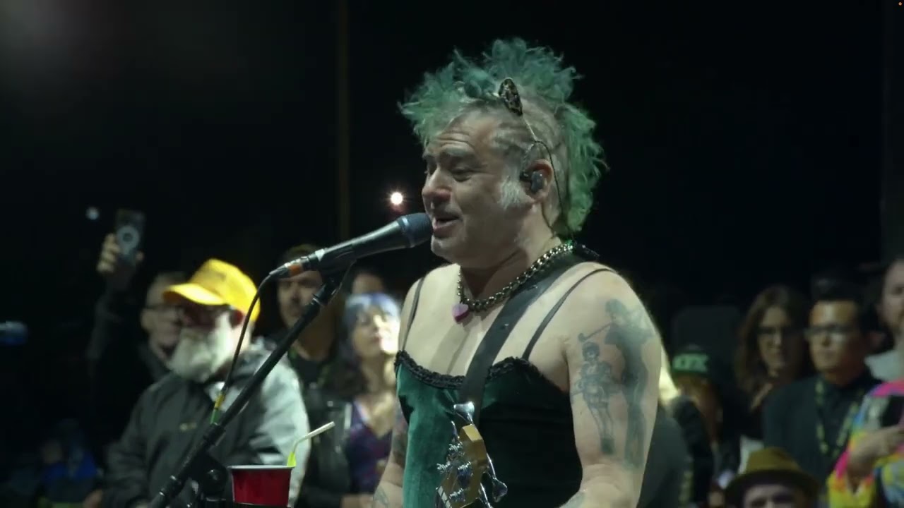 NOFX - FINAL SHOWS 05/10 - Seeing Double at the Triple Rock - Last 