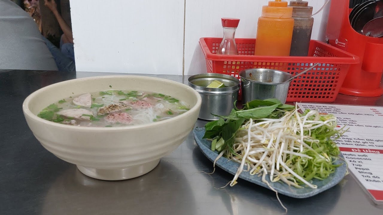 Street Food, Ban Co (District 3), Saigon, Vietnam 