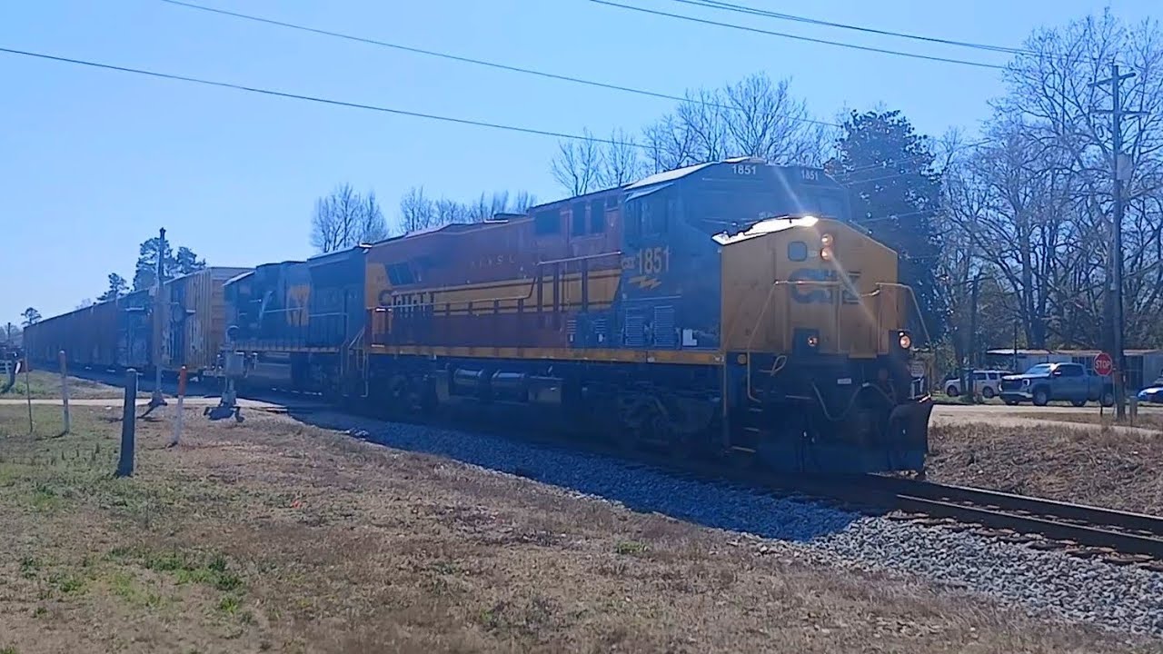 CSXT 1851 NC&STL Heritage unit and SD70MAC leads CSX L657 at Neeses SC on the S-Line 