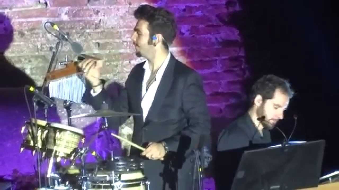 08 IL VOLO Taormina 22 08 2015 - Piove