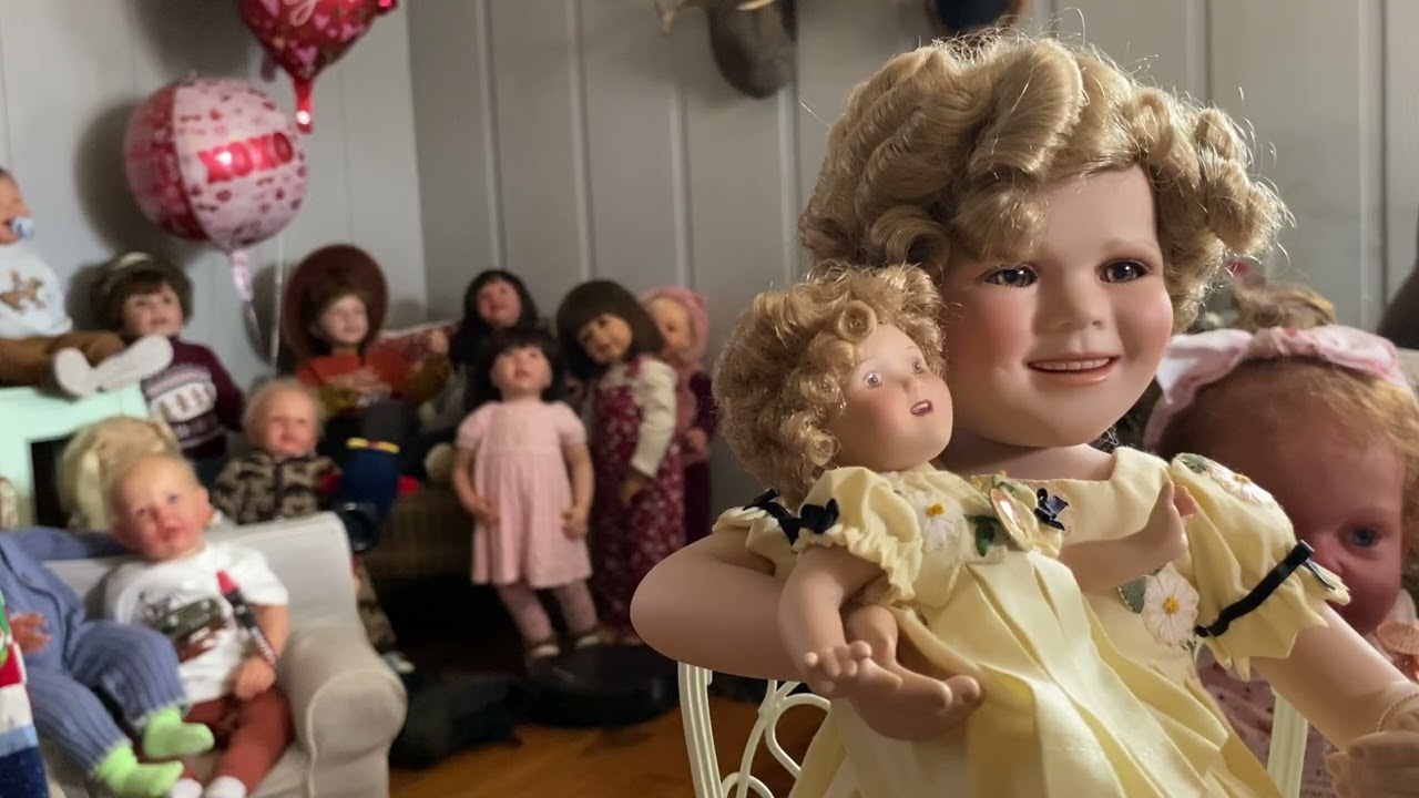 Box opening of vintage doll and Cheraya in pretty colors for #toddlertuesday @Dollylane_19 