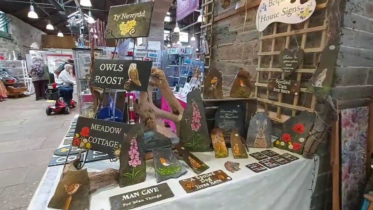 Gary Hammond Artist - Stall @Tavistock Pannier Market