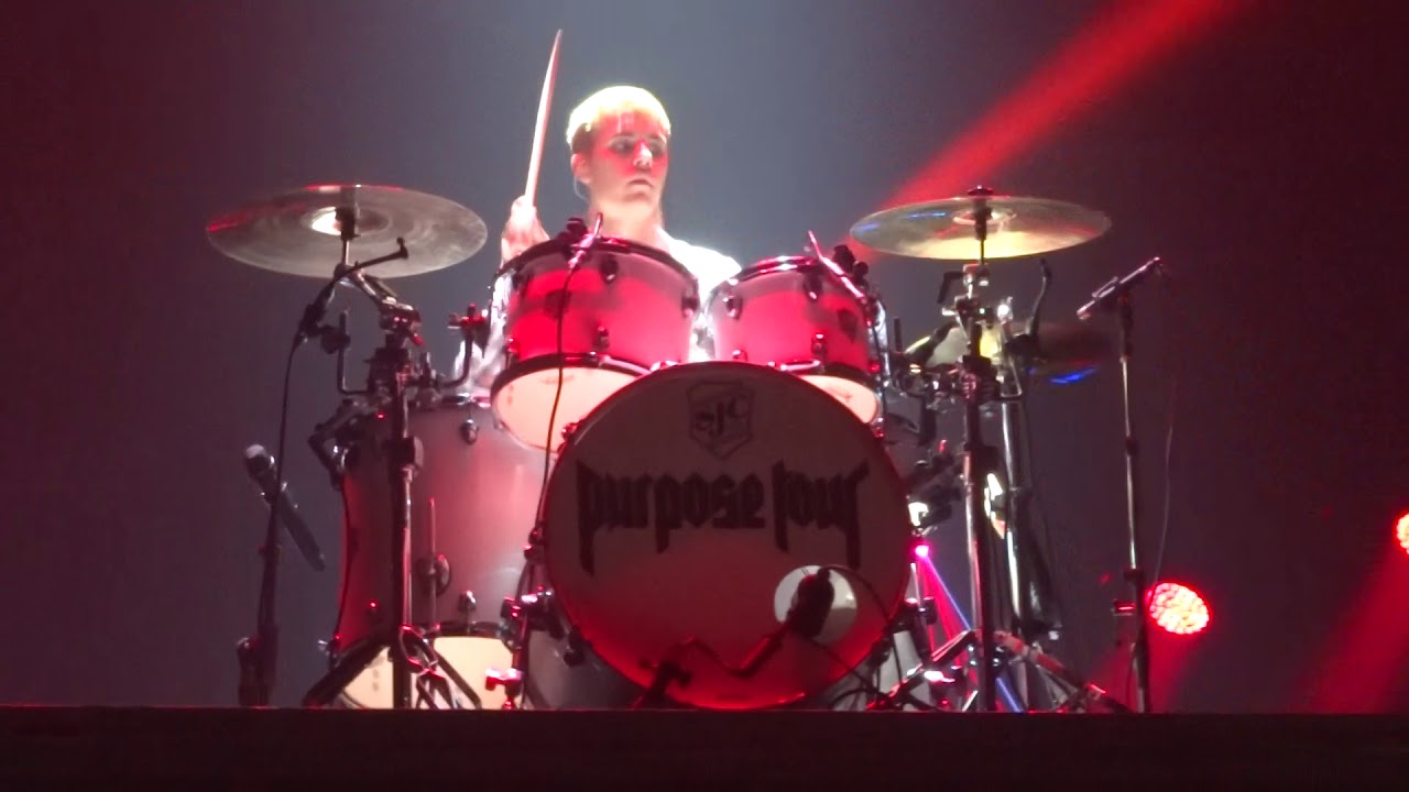 Justin Bieber - As Long As You Love Me + Drumsolo - LIVE in Köln
18.09.2016