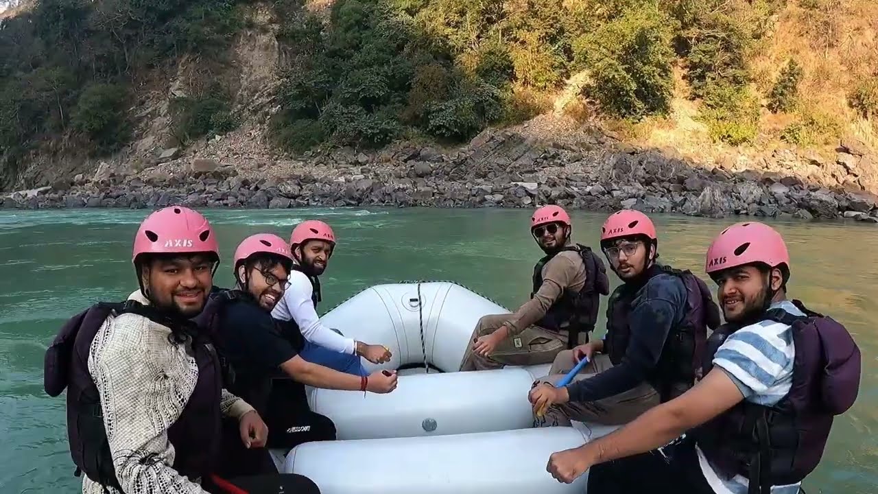 RIVER RAFTING RISHIKESH, 16KM, 9 RAPIDS. SHIVPURI TO LAXMAN ZULA. DECEMBER 31ST 2026, 10 DEGREES.