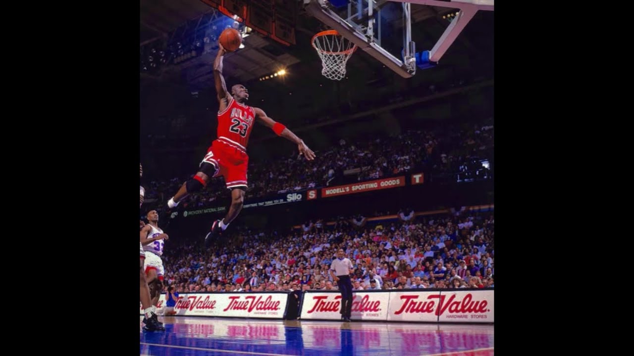 ⛹🏾‍♂️