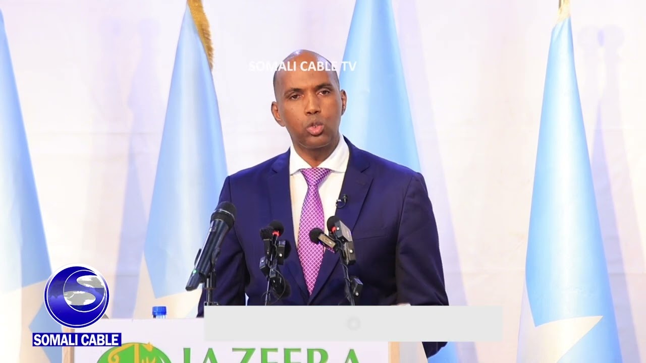 Raisul Wasaare hore Xasan Cali Kheyre oo markii ugu horeysay banaanka soo dhigay fashilka kulamadii